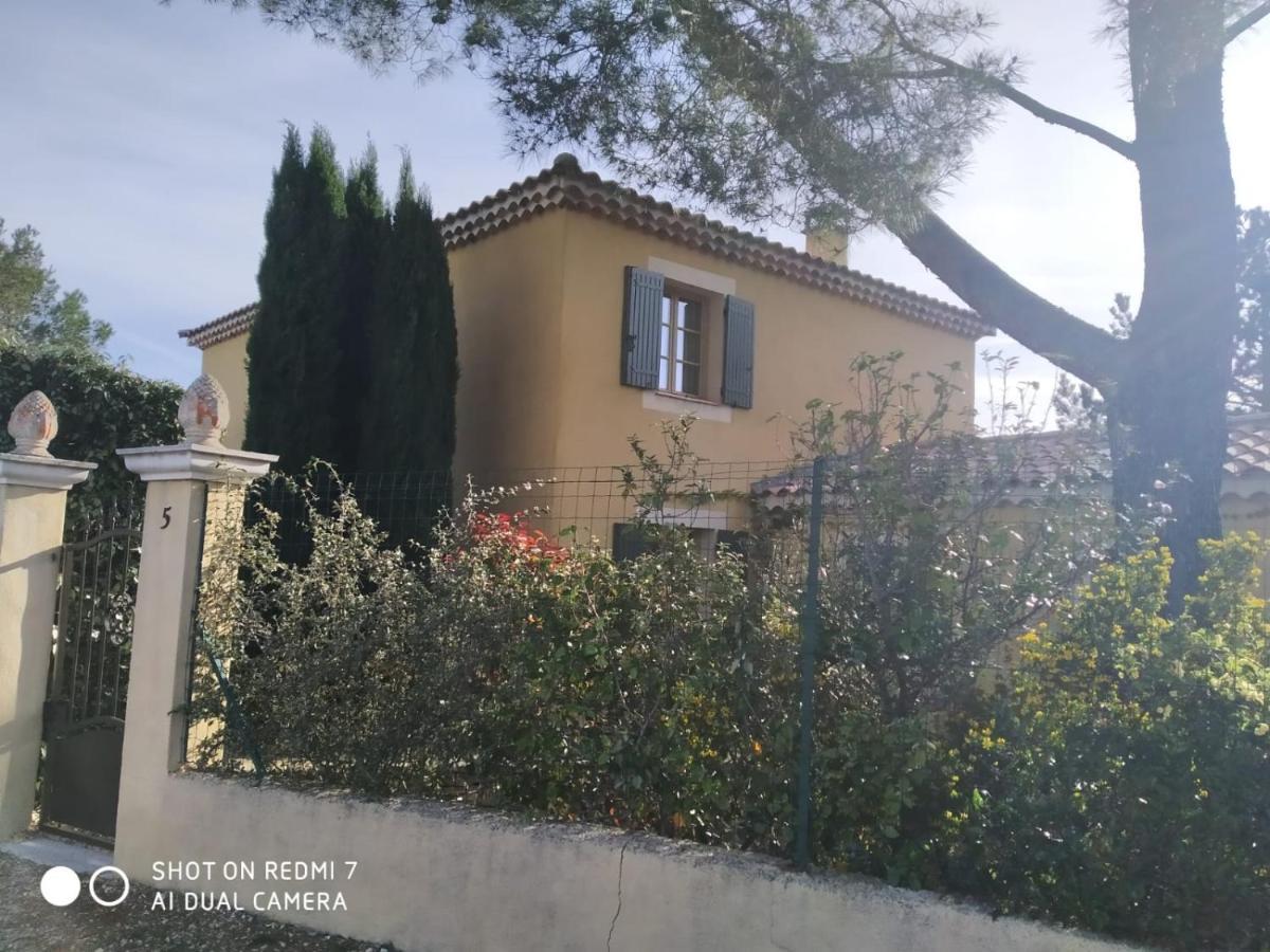 Adorable guest house avec grande cuisine d'été Saint-Siffret Exterior foto
